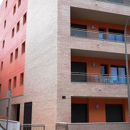 Ar Eton Apts. יורט דה מאר